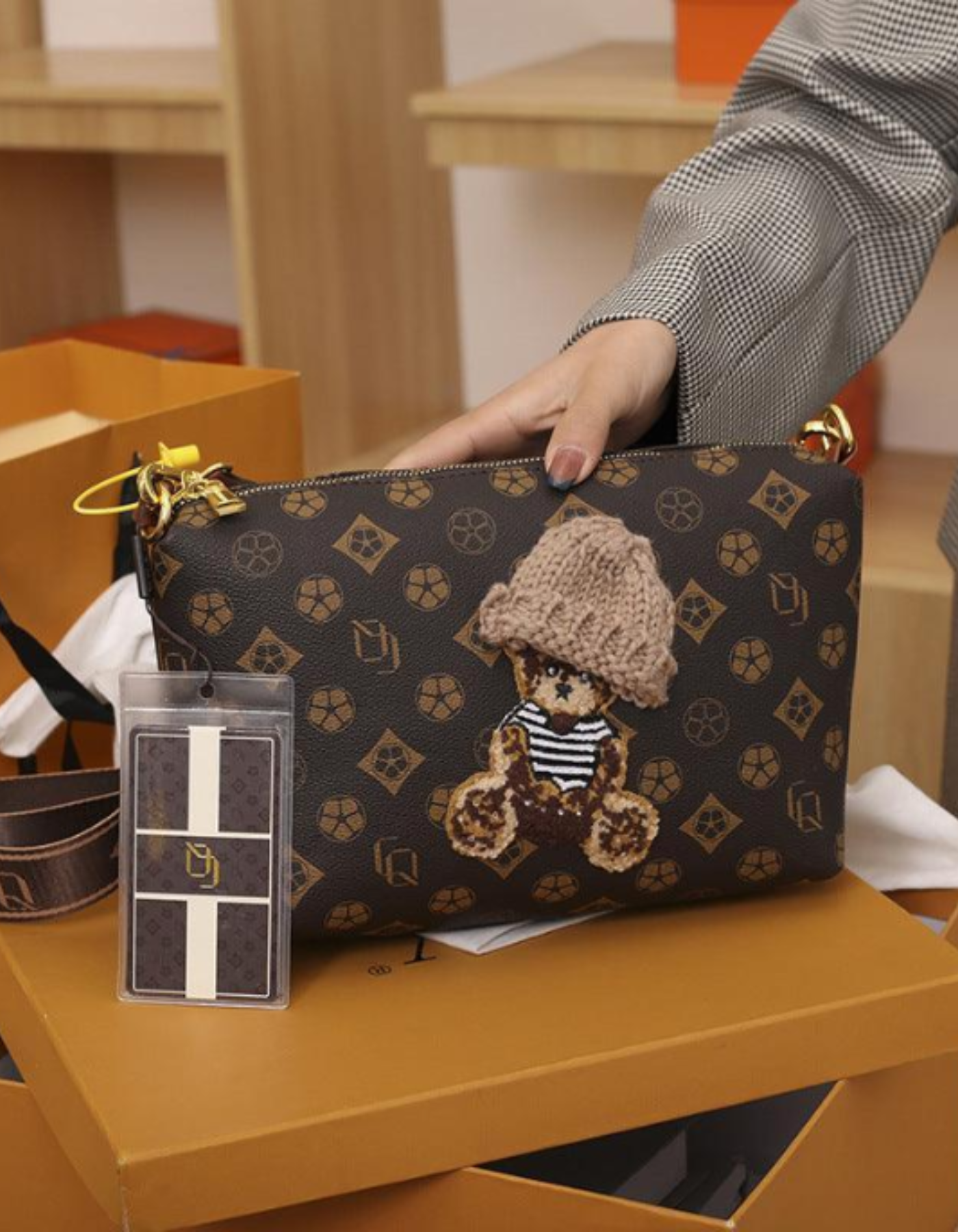 Berenza – Knitted bear accent – Crossbody bag-15209173483893-Nancy & Mae Savannah