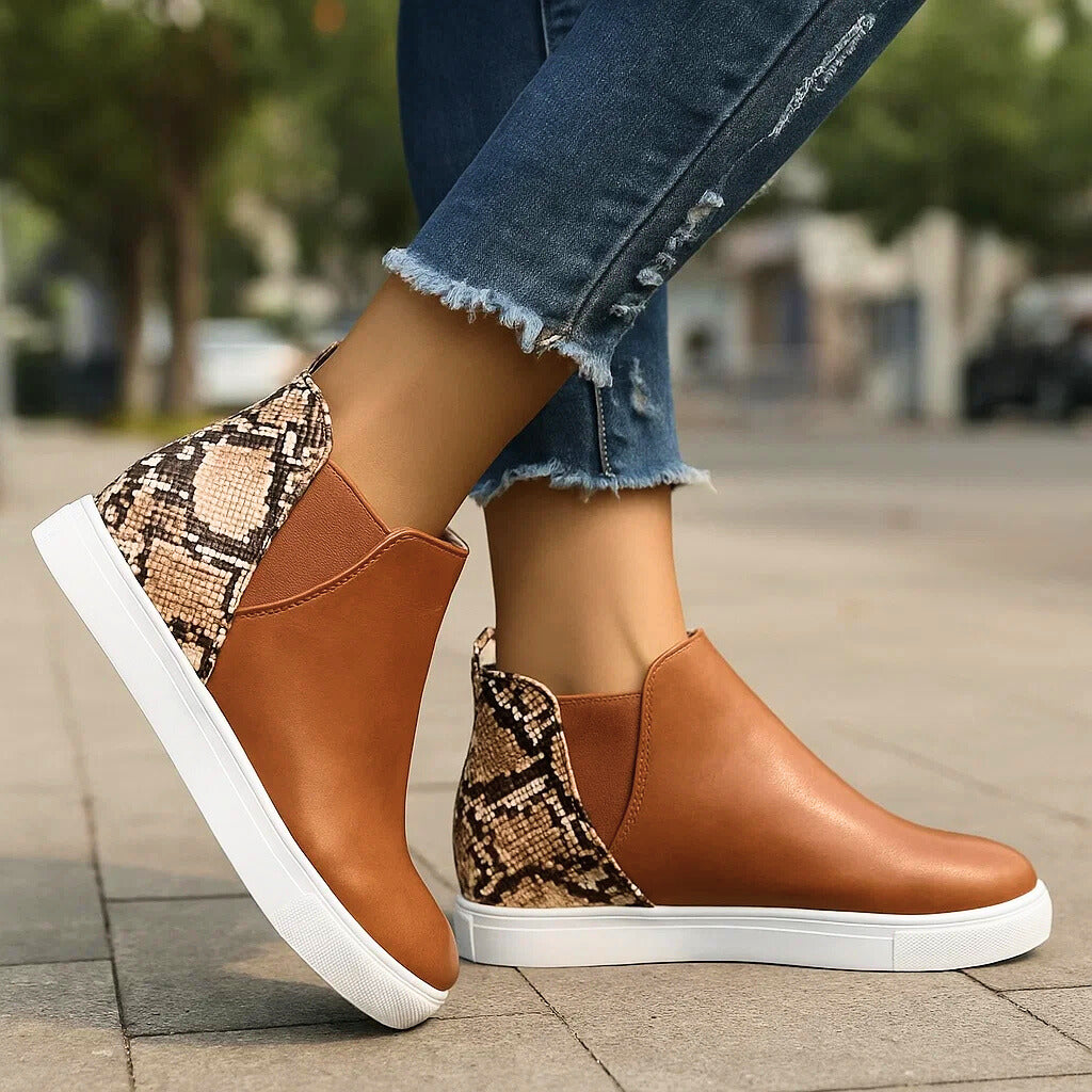 CAMRYN - CREST SLIP ONS-15560642167157-Nancy & Mae Savannah