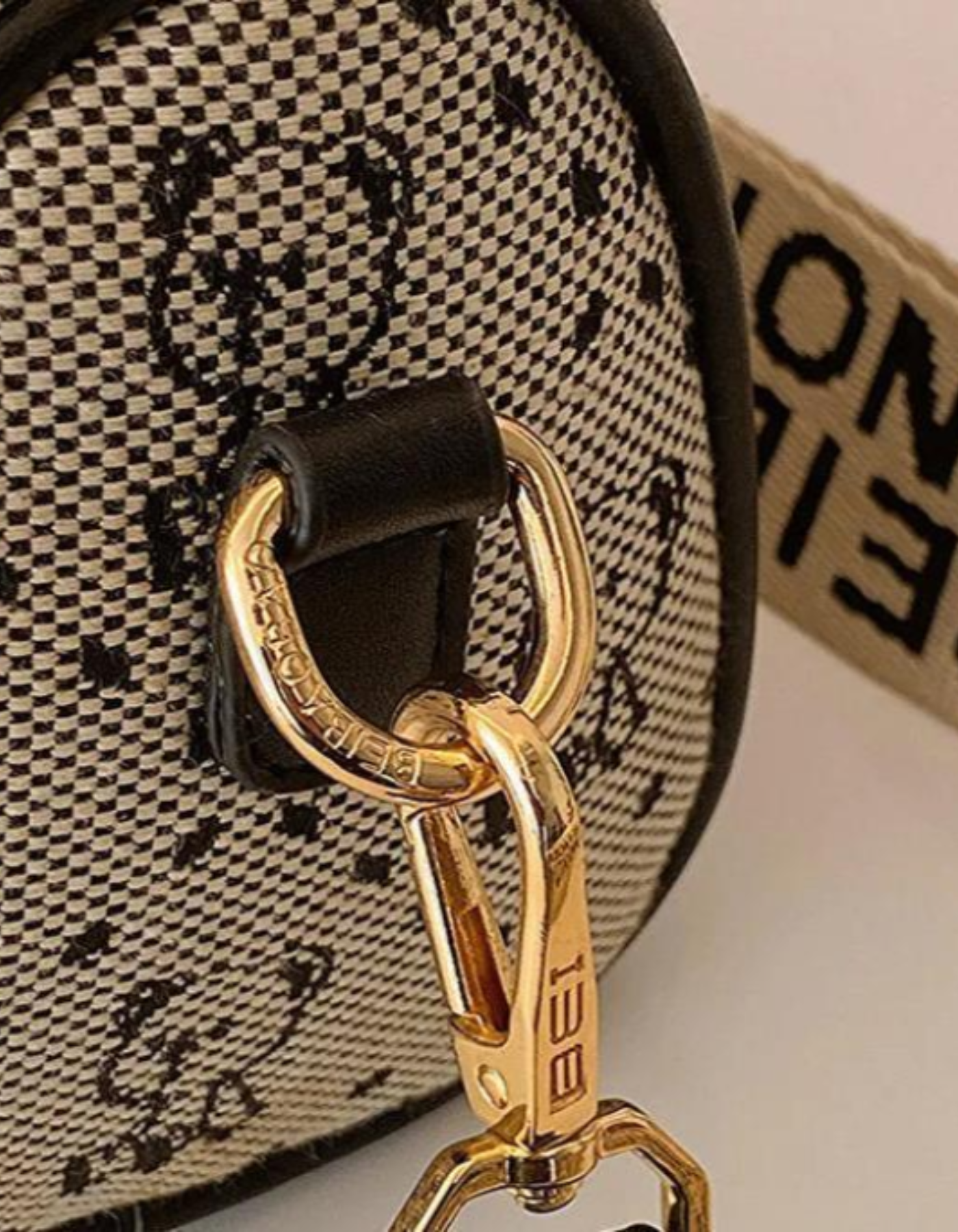 Celinea – Embellished bunny charm – Crossbody bag-15209173647733-Nancy & Mae Savannah