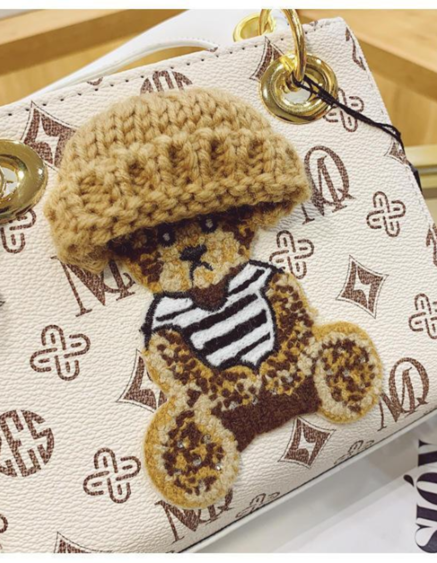 Chérieval – Knitted bear accent – Crossbody handbag-15209173746037-Nancy & Mae Savannah