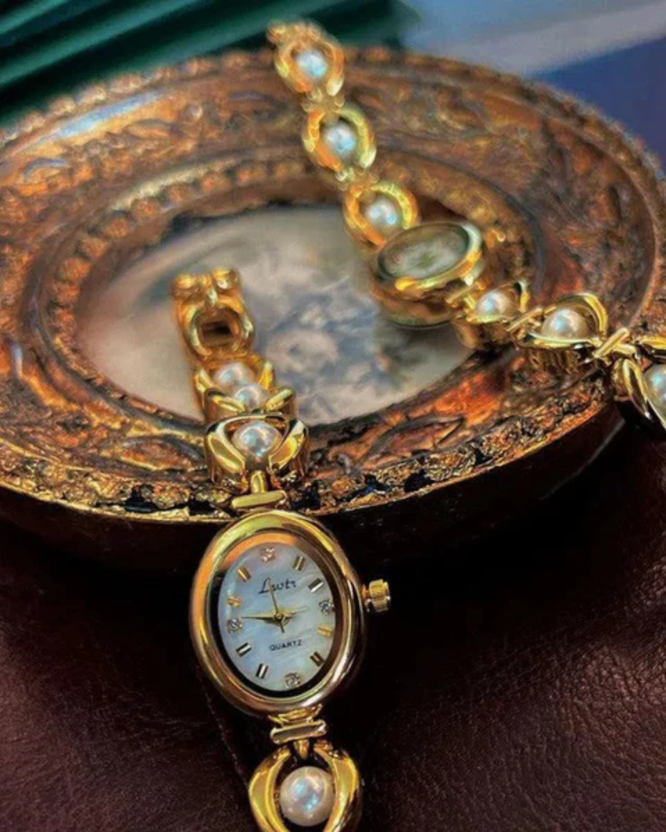 Dorina – Faux pearl details – Vintage watch-15233937375605-Nancy & Mae Savannah