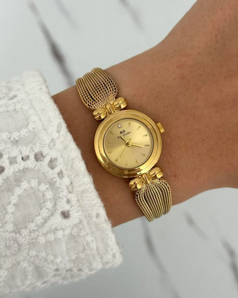 Gigi – Gold-plated mesh band – Vintage watch-15233937506677-Nancy & Mae Savannah