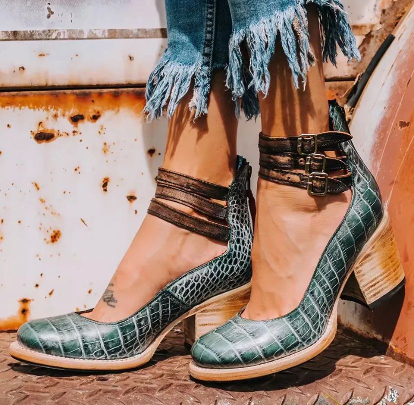 Izzy - Leather Pumps-15548991832437-Mirella Fiore