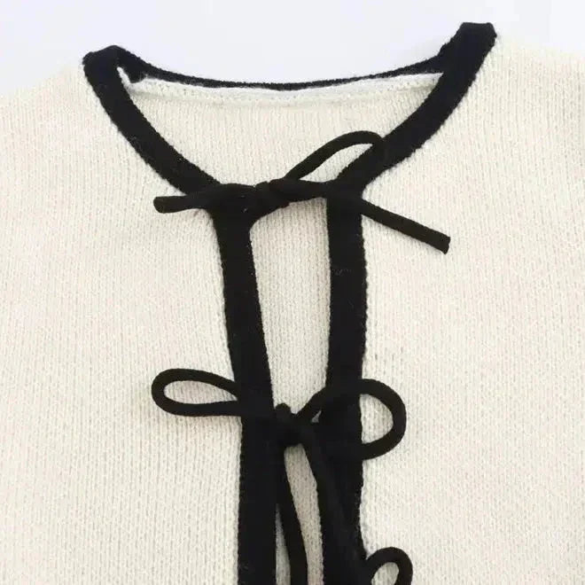 Josette – Bow accents – Chic cardigan-15133677224309-Nancy & Mae Savannah