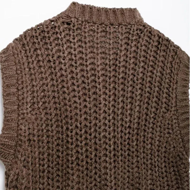 Leonelle – Button detailing – Sweater vest-15133677191541-Nancy & Mae Savannah