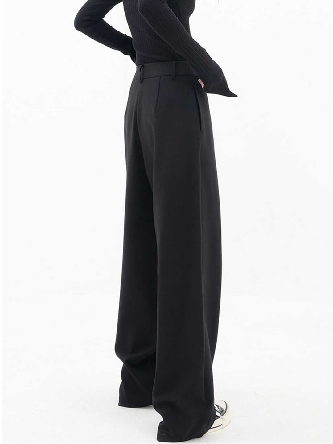 Lunafina – Asymmetric overlay – Wide-leg trousers-15133677486453-Nancy & Mae Savannah