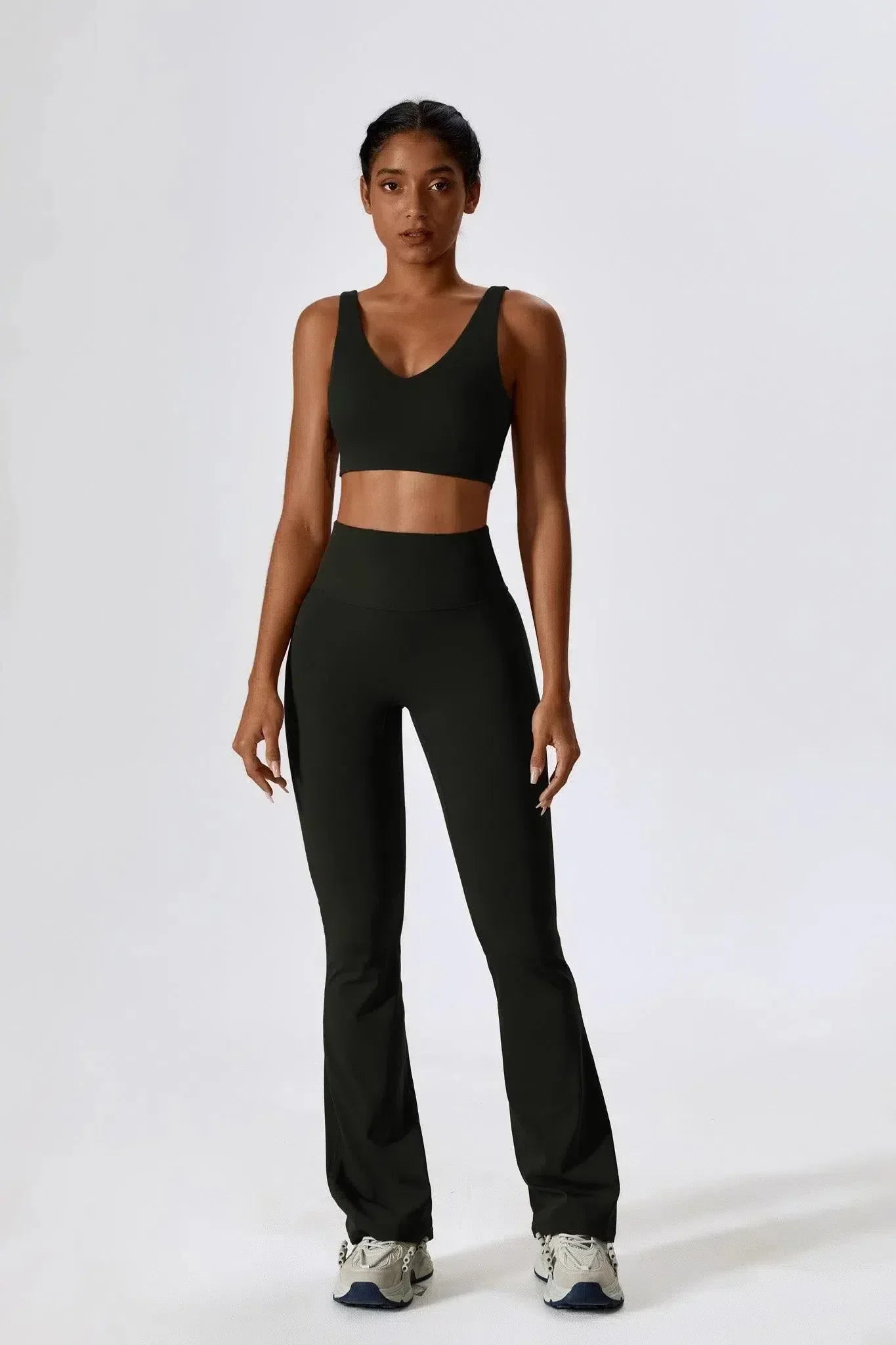 Mariuccia – Scoop neckline – Sports bra & flared leggings set-15133676372341-Nancy & Mae Savannah