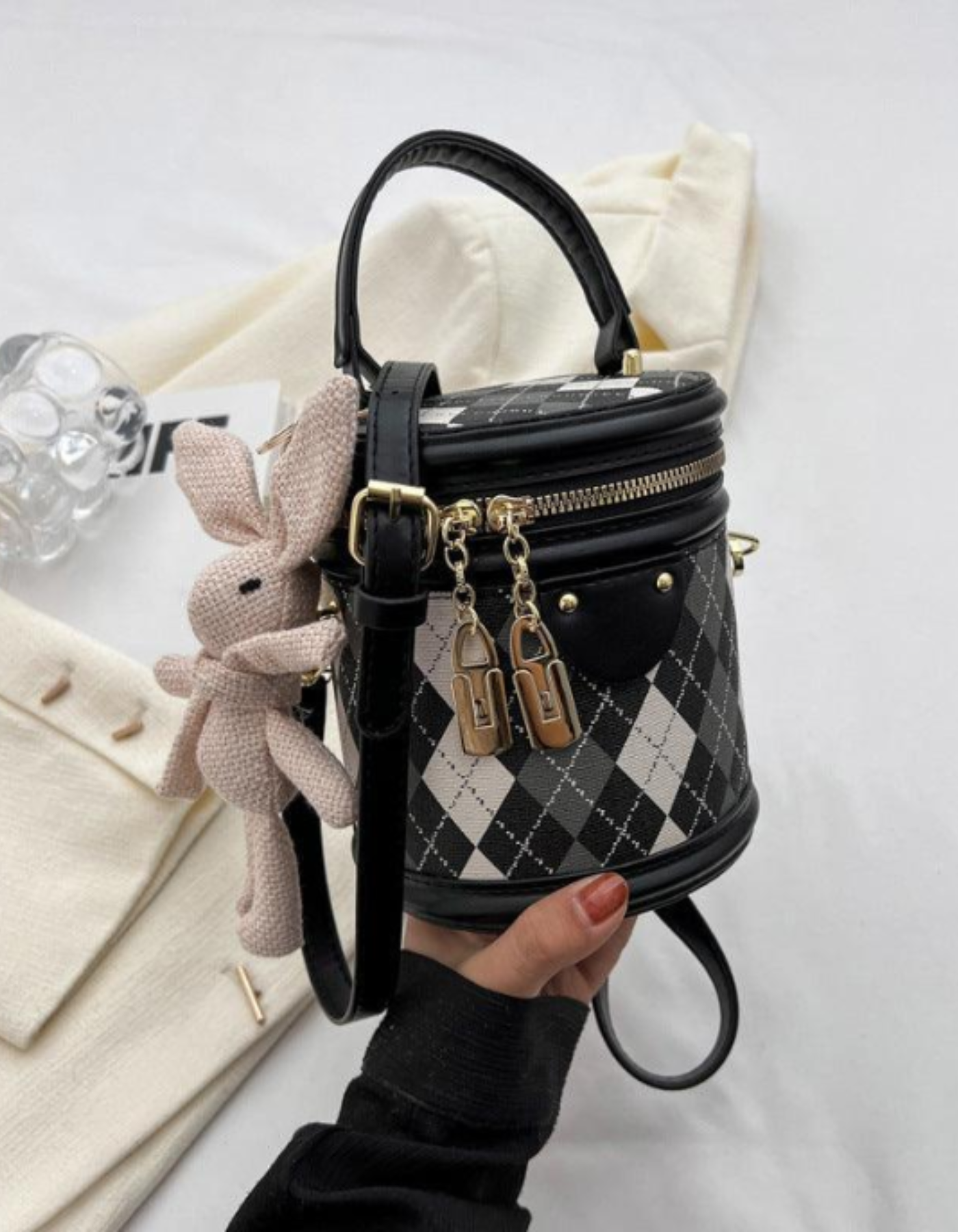 Minivière – Argyle bunny accent – Crossbody handbag-15209173877109-Nancy & Mae Savannah