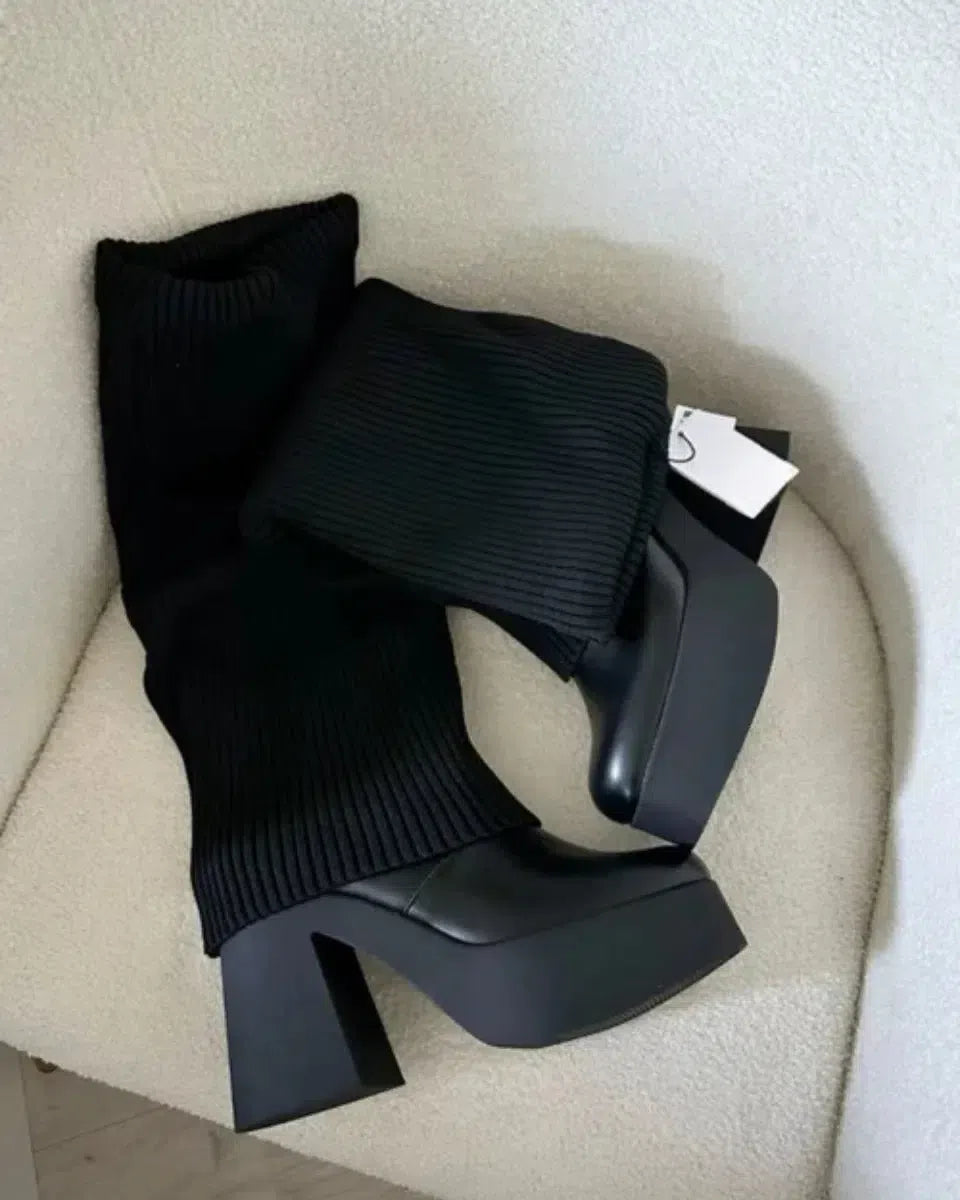 Raffaella – Chunky sole – Bold platform boots-15133640950133-Nancy & Mae Savannah