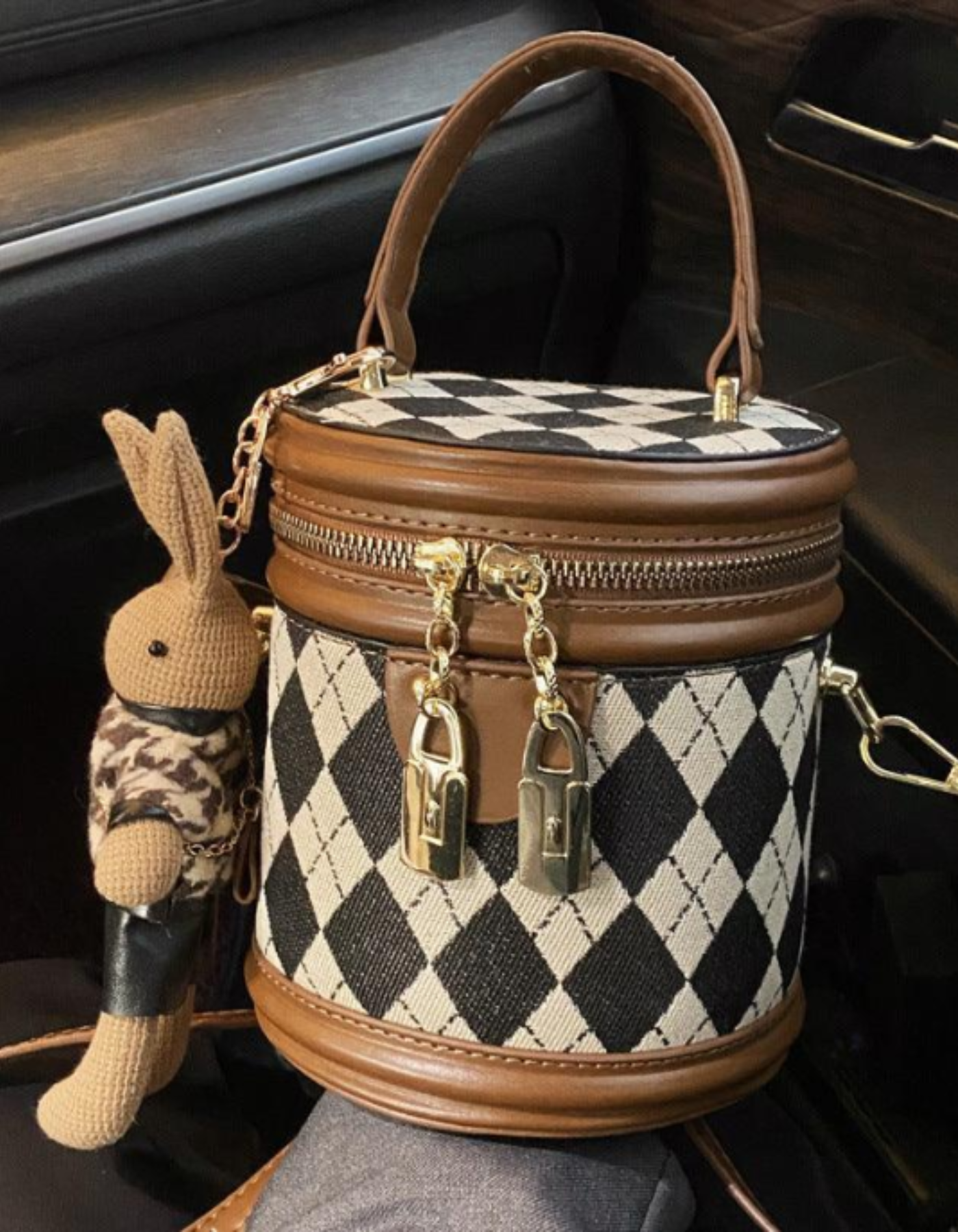Tessalyn – Argyle bunny charm – Crossbody handbag-15209173811573-Nancy & Mae Savannah