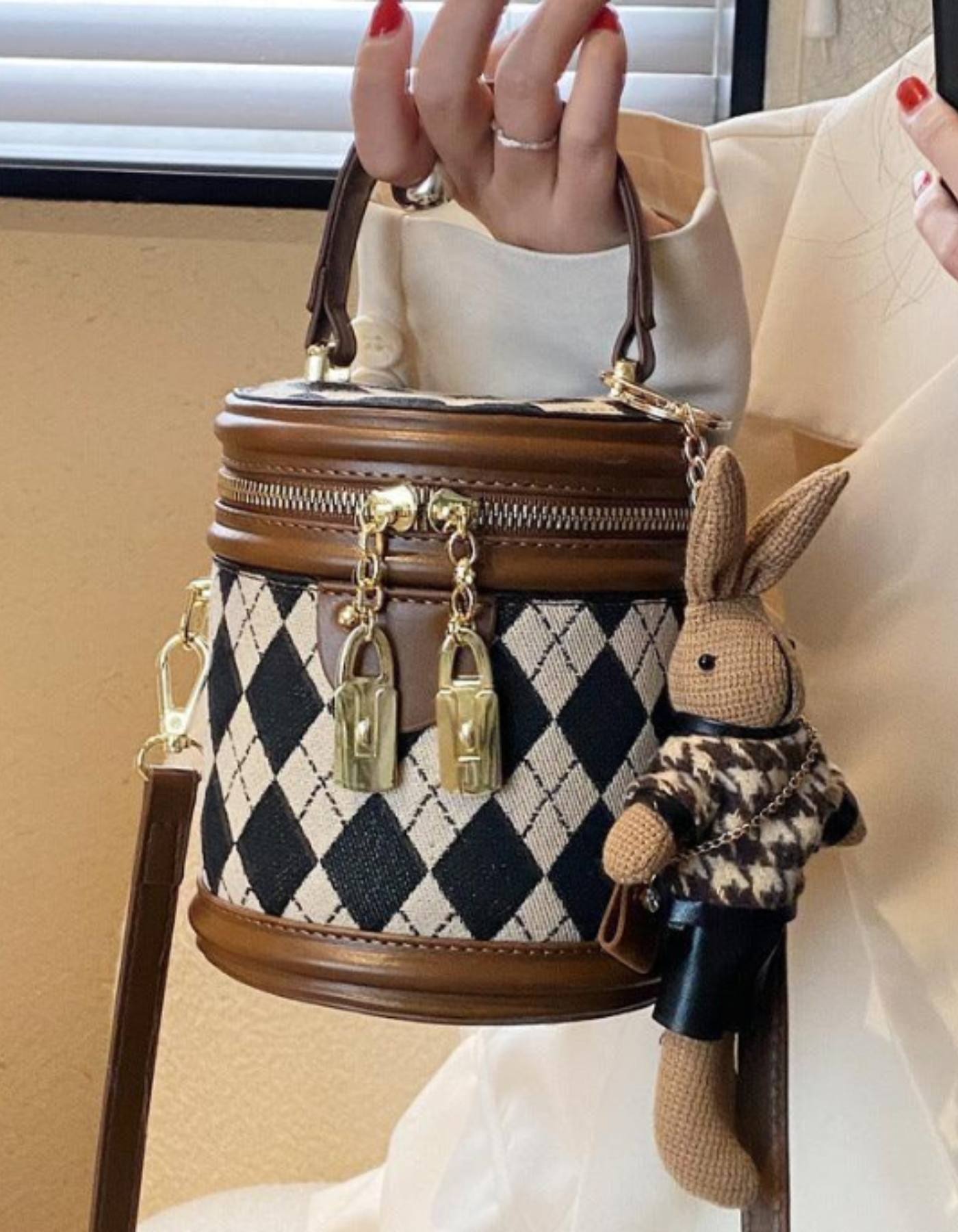 Tessalyn – Argyle bunny charm – Crossbody handbag-15209173811573-Nancy & Mae Savannah