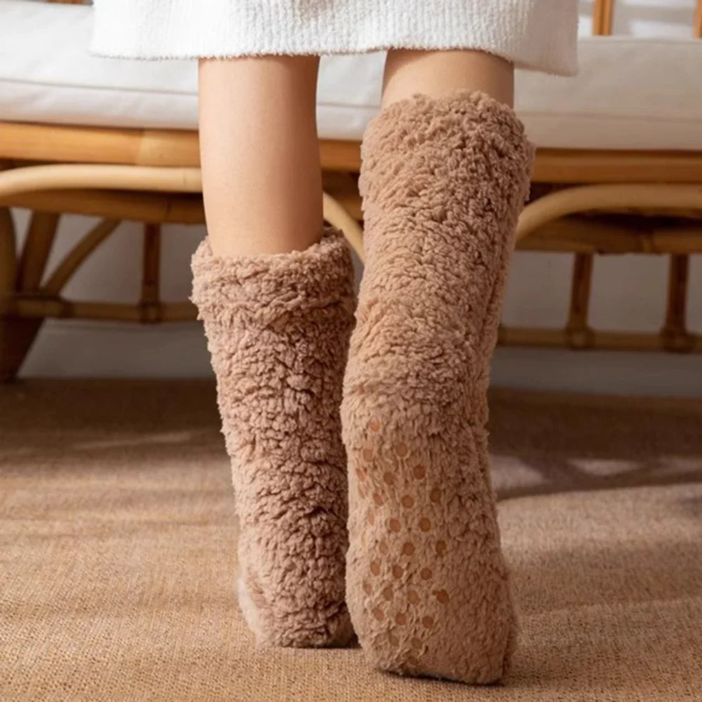 Wella - Snuggly Sherpa Socks-15553287422325-Nancy & Mae Savannah