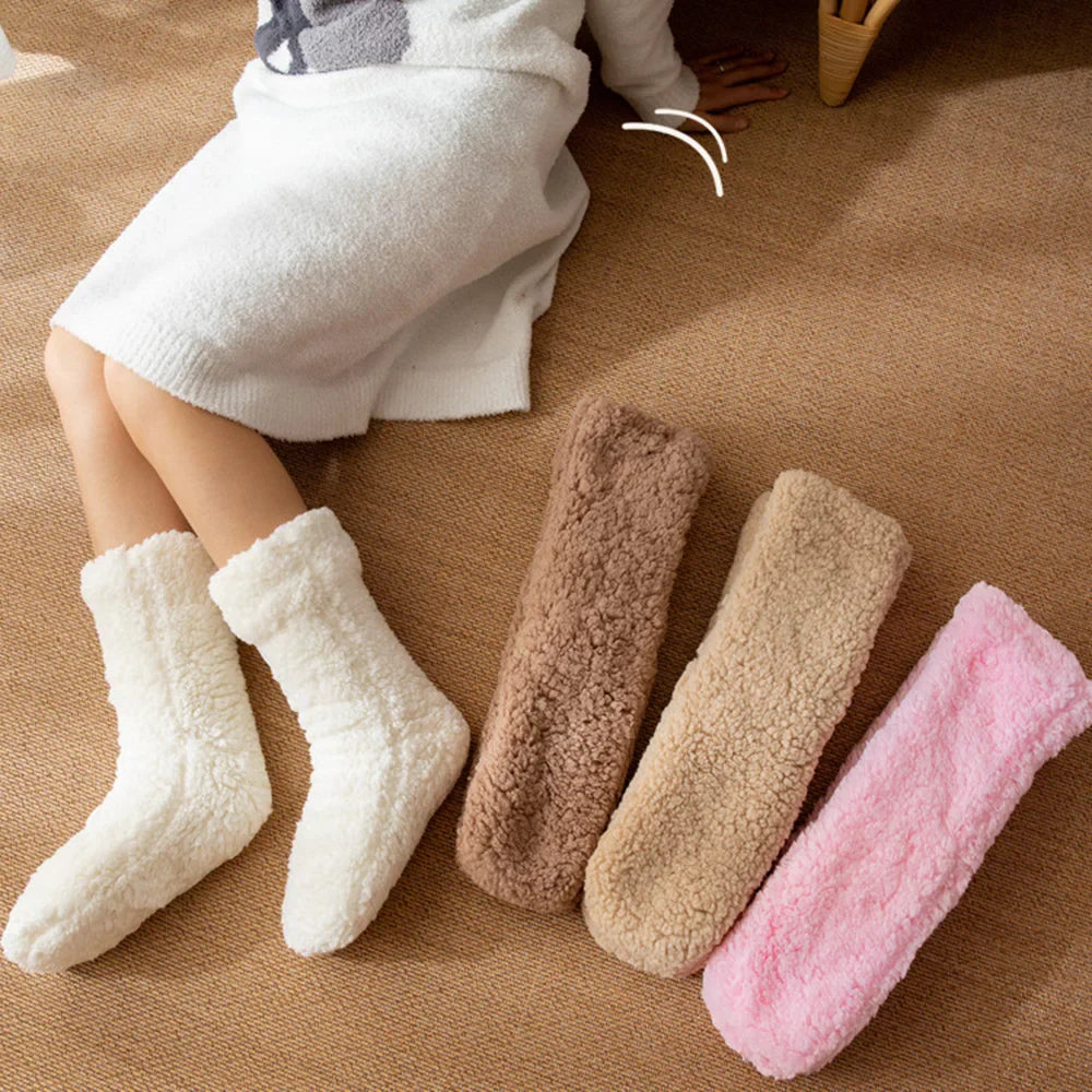 Wella - Snuggly Sherpa Socks-15553287422325-Nancy & Mae Savannah